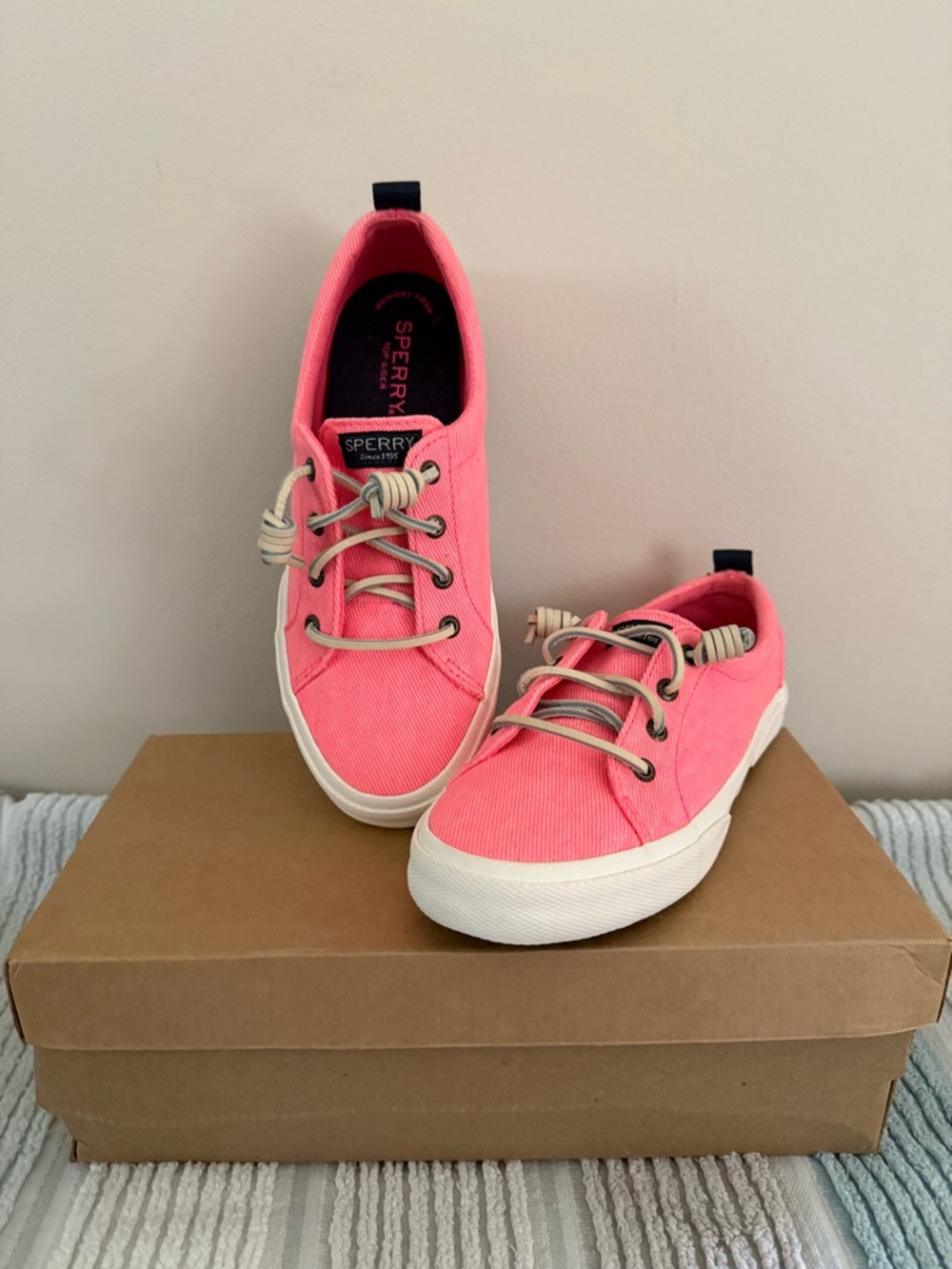 Sperry Sneakers